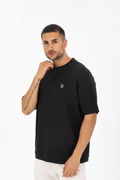 Whitefin CASUAL FIT BLACK T-SHIRT