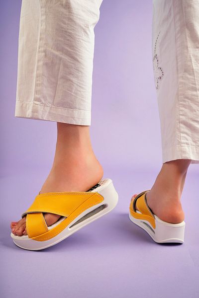 DRMOON Orthopedic Sole Patterned Genuine Leather Sabo Slippers