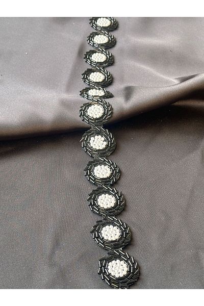 ODDA TASARIM ATÖLYESİ Round Ironing Design - Black Bead and White Pearl Detailed Strip (1M)