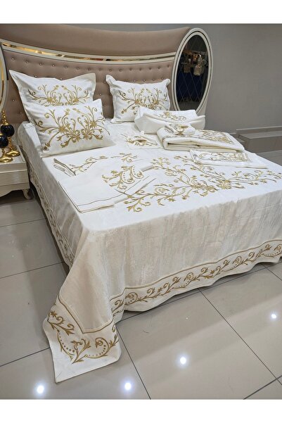 incisecrethome Yatak Örtüsü Ve Nevresim Takımı Toplam Da 10 Parçadan Oluşmaktadır