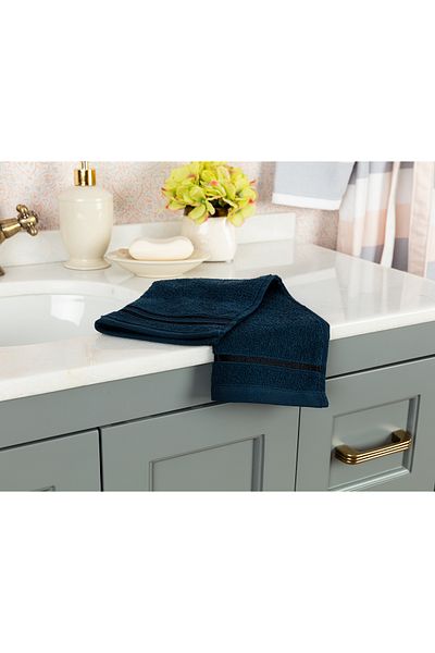 Madame Coco Maynor Border Flush Hand Towel