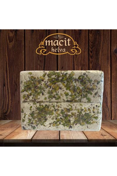 inebolu macit helva 500 Gr Tahini Halva with Pistachios - Open