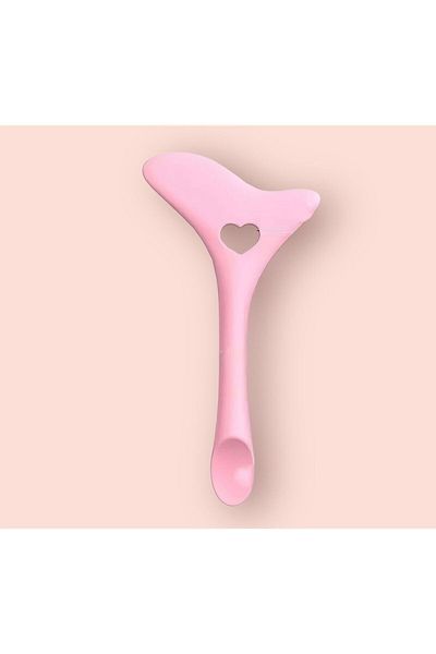 MAQYA Cosmetics Eyeliner, Lipstick and Mascara Pulling Apparatus / Versatile Apparatus
