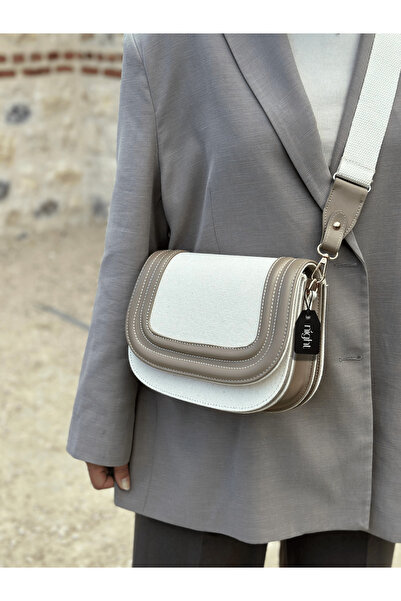 Night Geantă de pânză din nurcă închisă - aspect de paie și detalii din piele...