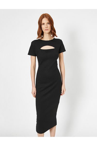Koton Silbriges Abendkleid mit Brustfenster-Detail, kurzärmelig, Midi-Länge
