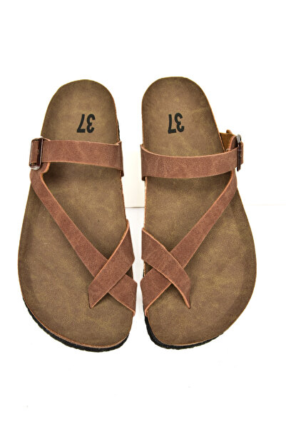 Fox Shoes Жіночі коричневі тапочки B777753002