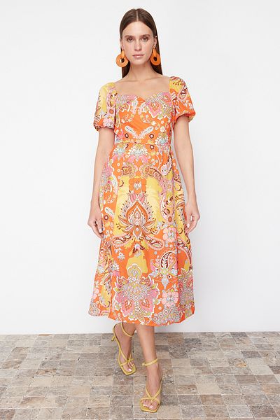 Trendyol Collection Orange gemustertes A-Linien-Midikleid aus gewebtem Chiffon mit eckigem Kragen und Schlitz, gefüttert TWOSS23EL01846