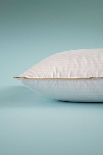 OTHELLO Downa 90 Kitten Cotton Pillow - Goose Feather, 50x70 Cm