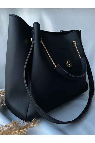 Zeynep Ceyda Koçak Geantă de umăr Bagg Black pentru femei Lacoste Leather