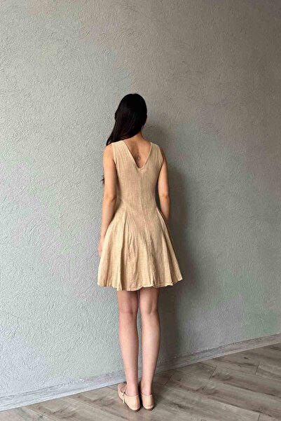 Seda Yalçın Atelier Bej Yaka Detaylı Kloş Keten Elbise