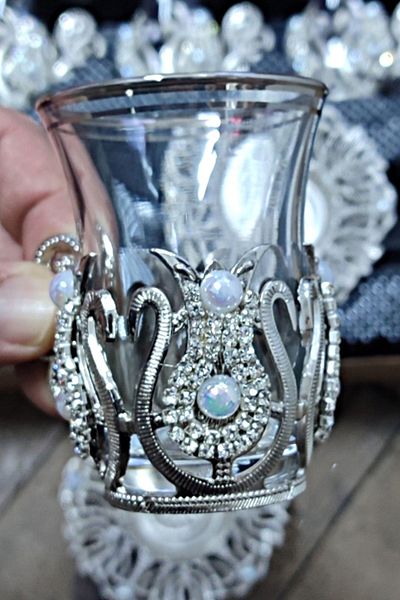 bigiyin 6-Person Tea Cup Set with Crystal Stones and Pearls - 12 Pieces