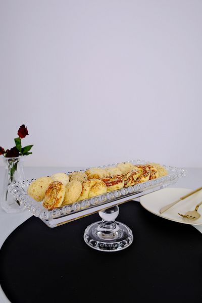 Digithome 30 Cm Rectangular Glass - Heart Beaded Standing Presentation Cookie Holder - SUR-18 C320.049