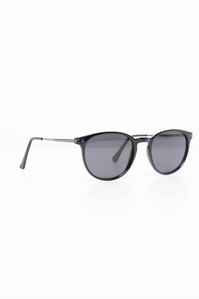 Tudors Unisex Sunglasses - Stylish and Comfortable Design