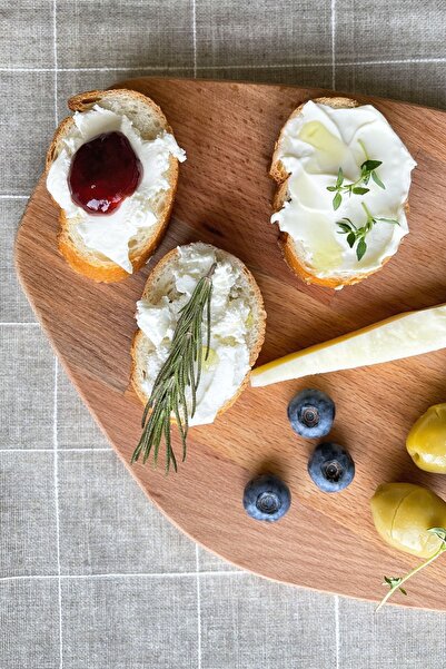 NOBLERAVEN DESIGN Wooden Serving Board, Wooden Serving Plate, Wooden Cheese Plate, Coffee Presentation, Beech Wood
