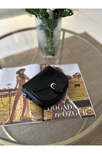 Paradise Siyah Kadın Kapaklı Çapraz Askılı Çanta