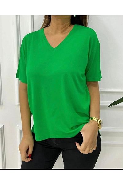 LILYUM V-Neck T-Shirt