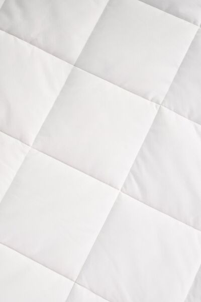 OTHELLO Clima Max Beyaz Kapitoneli Outlast Kumaş Terletmeyen Yorgan 195x215 Cm