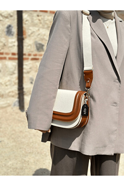 Night حقيبة قماش تان - مظهر القش وتفاصيل جلدية، حقيبة يد وكتف نسائية