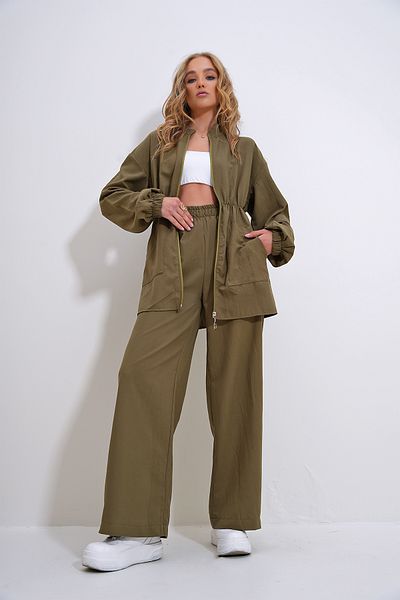 Trend Alaçatı Stili Khaki Women's Jacket and Trousers Set - Stand Collar, Zipper, Double Pocket ALC-X12300