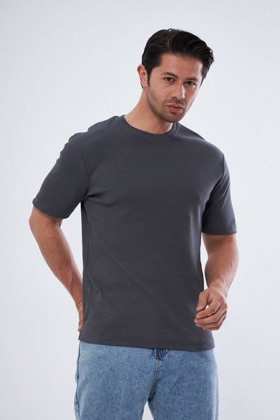 Black project T-shirt Ince Ribana Kumaş Ultra esnek Hissedilmeyen kumaş . Yumuşak hissiyat.