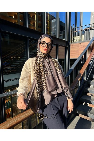 ŞALCIEŞARP Leopard Patterned Silk Voile Shawl