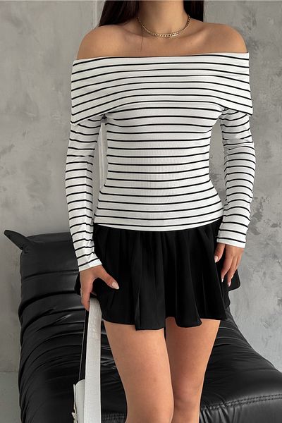 FEMELLE Γυναικεία χτενισμένη βαμβακερή μπλούζα Madonna Collar Μαύρη ριγέ