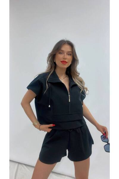 Şamdan Half Zippered Stand Collar T-Shirt and Shorts