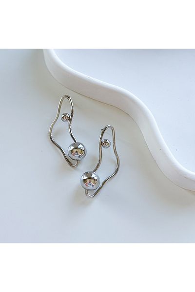 CHARMLUCKY Model Earring