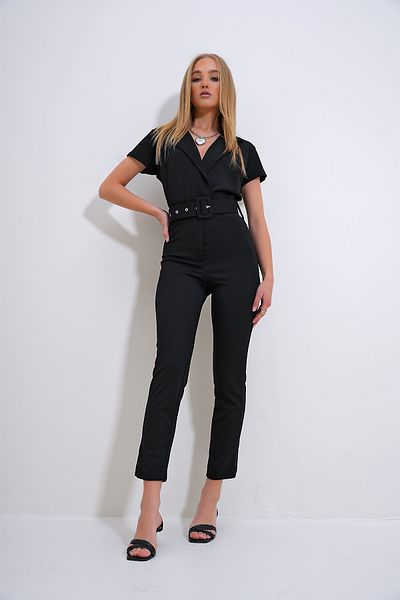 Trend Alaçatı Stili Schwarzer Damen-Overall mit zweireihigem Kragen und Gürtel ALC-X12298
