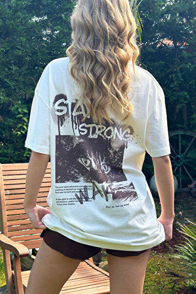 Trend Alaçatı Stili T-shirt damski w kolorze ecru – okrągły dekolt, nadruk z przodu i z tyłu, ALC-X12327