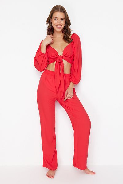 Trendyol Collection Червоний тканий комплект з блузи та штанів TBESS23AU00072