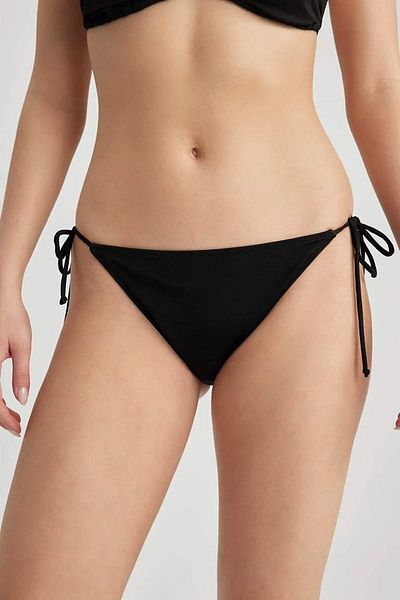 DeFacto Fall in Love Bikini-Unterteil mit normaler Passform T3670AZ24SM