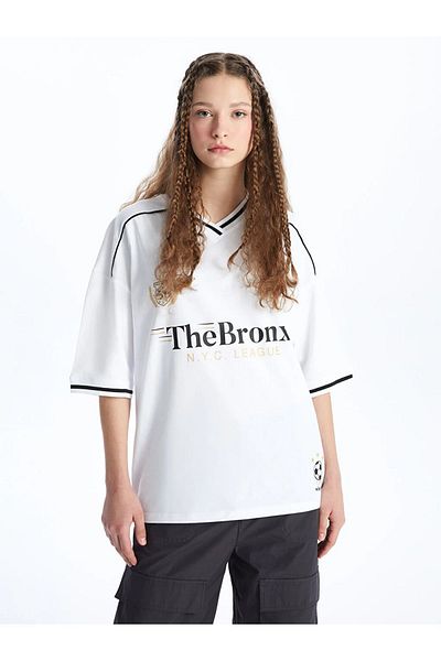 LC Waikiki Tricou oversize pentru femei cu mânecă scurtă imprimat cu decolteu în V oraș