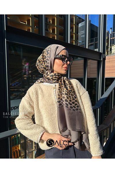 ŞALCIEŞARP Leopard Patterned Silk Voile Shawl