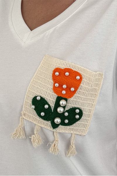 FEMELLE Tricou alb din bumbac, cu decolteu în V, cu ciucuri și margele