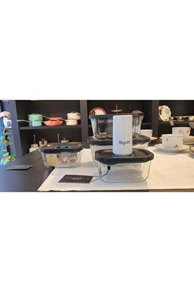 Bigatti Norris 5-Piece Glass Storage Set with Pump - 450ml, 800ml and 1320ml