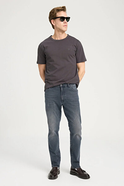 WRANGLER بنطال ضيق منخفض الخصر للرجال - W12T011XT