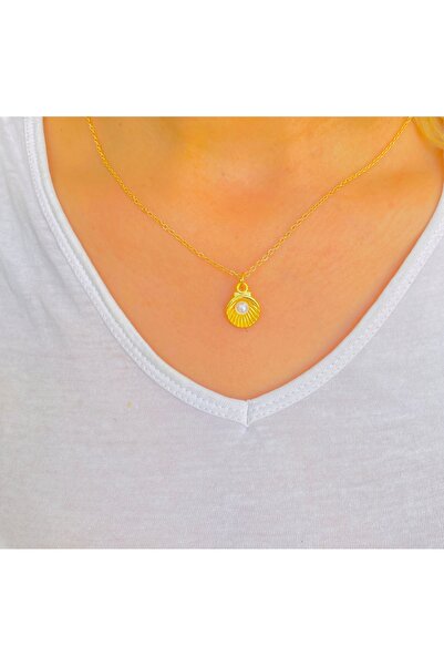 xesha قلادة نسائية بسلسلة ذهبية اللون بعرض 45 سم - المحار الذهبي