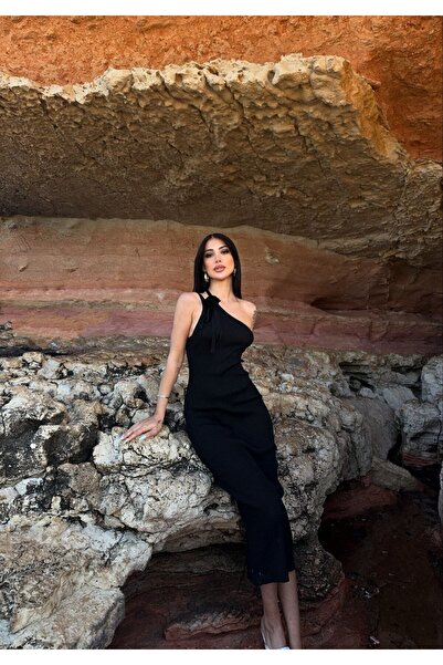 KENZA'A TRİKO Γυναικείο πλεκτό φόρεμα με έναν ώμο με λεπτομέρεια τριαντάφυλλου