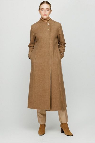 Esswaap Turn-Down Collar Pearl Brooch Detailed Intermediate Coat Tan