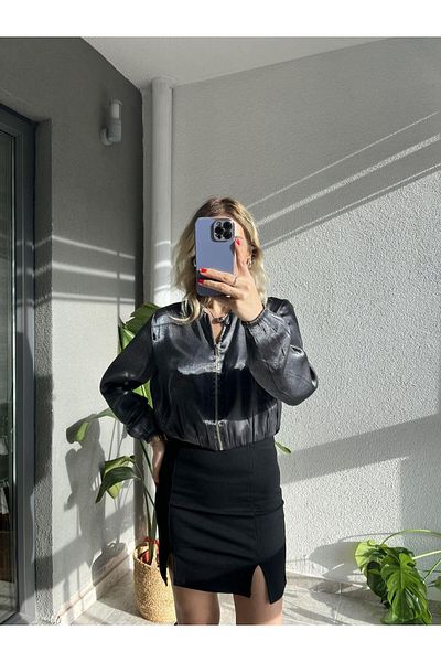 KEYYMOD Shiny Bomber Jacket - Brand Model