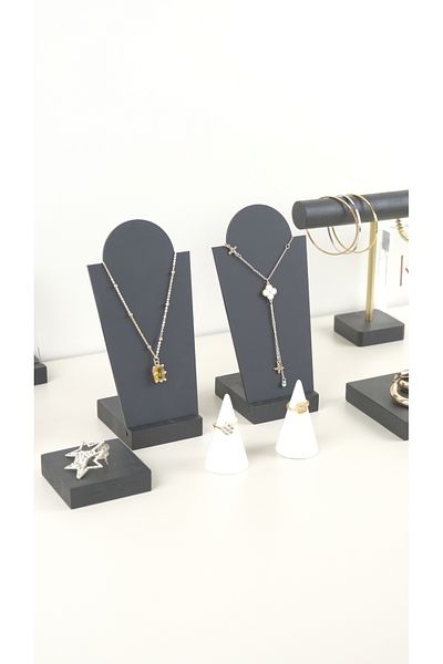 Kpleksi Black Matte Necklace - Display Case Goldsmith Photo Stand
