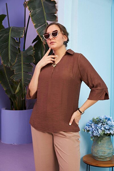 RMG İnci Broş Detaylı Müslin Kumaş Büyük Beden Kahve Gömlek