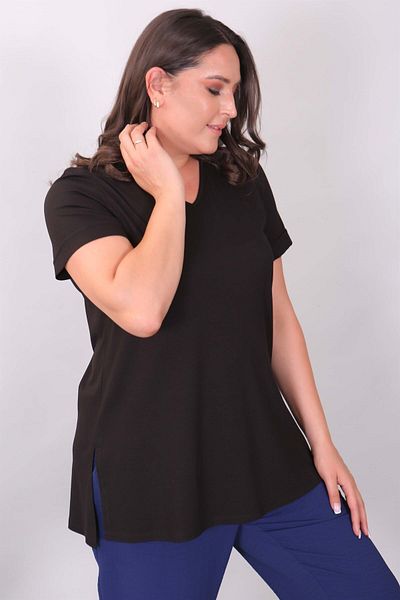 SERTUĞ Bluză neagră de bază cu decolteu în V