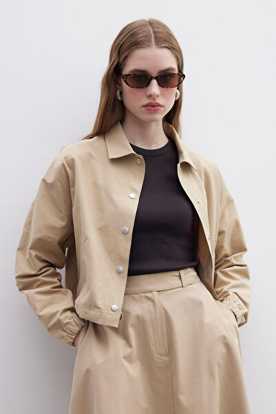 Manuka Camel Gabardine Jacket - Collared Design