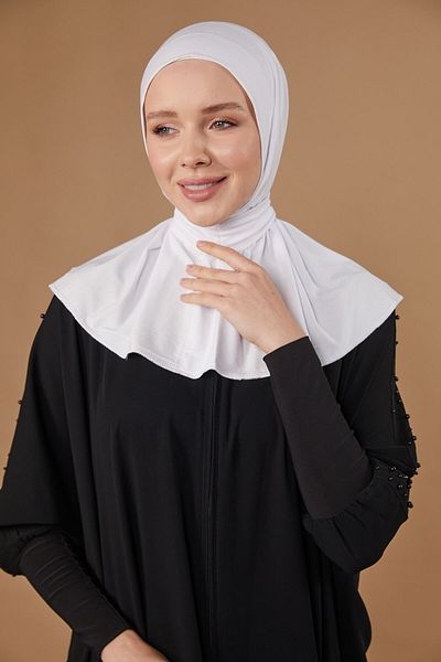 Differenza White Bonnet Countess Design