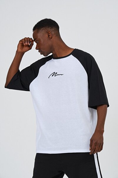 MARECASH White Oversize T-shirt - MAN Printed, Reglan Sleeve