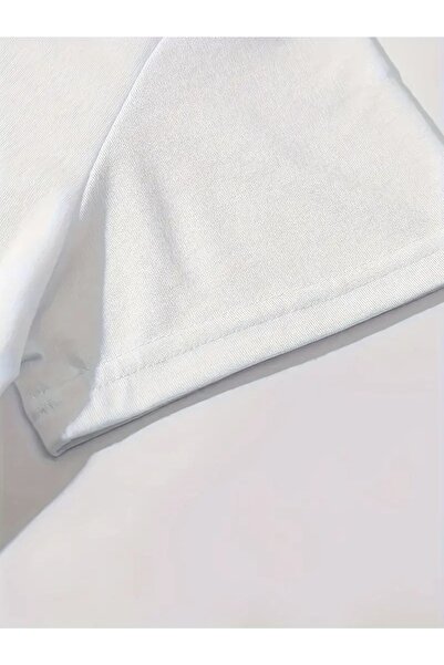 mercoledi Λευκό γυναικείο μπλουζάκι με στάμπα με V λαιμόκοψη