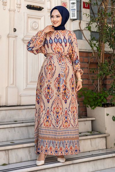 Tesettür Dünyası Kleid aus Viskose mit ethnischem Muster und Gürtel - TSD240505