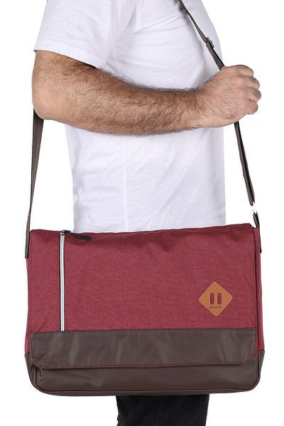 Strong Bag Unisex Claret Red Messenger Bag with Laptop Compartment and Shoulder Strap